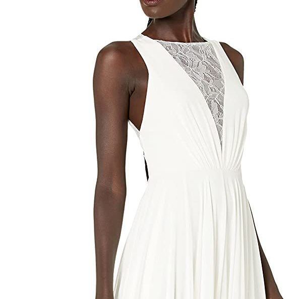 French-style Sleeveless Lace V-neck Light Wedding Dress With A Flowing Long Skirt photo 3