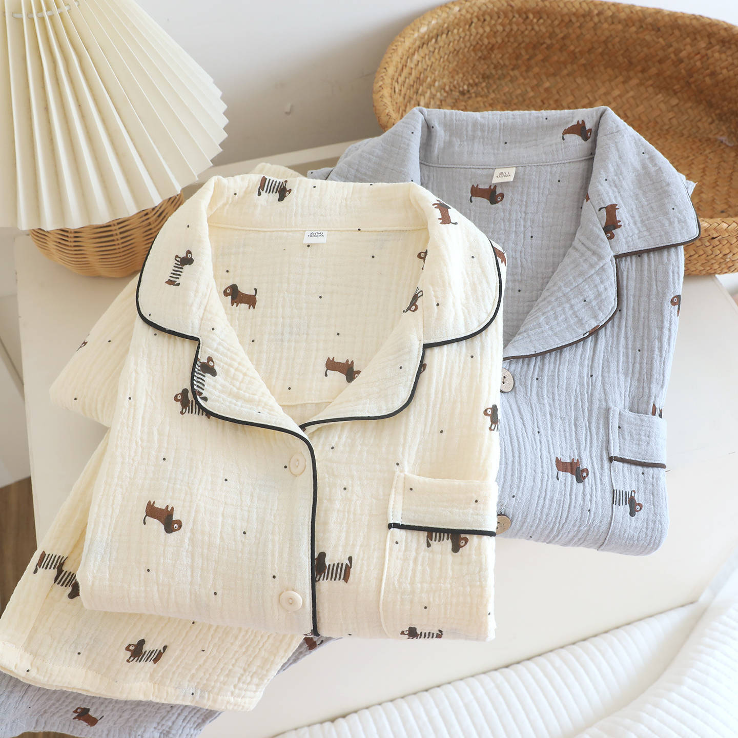 Mens And Womens Cartoon Cardigan Set photo 4