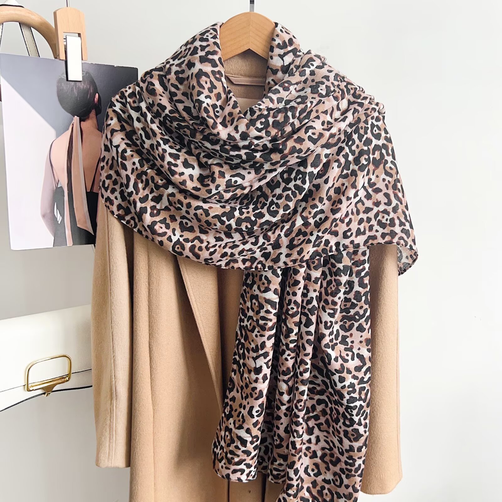 Retro-style Outfit Accessory Versatile Neck Scarf photo 5