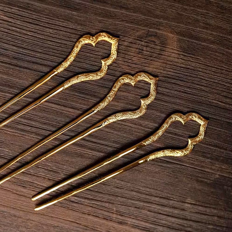 Gold-plated Vintage U-shaped Hairpin photo 2