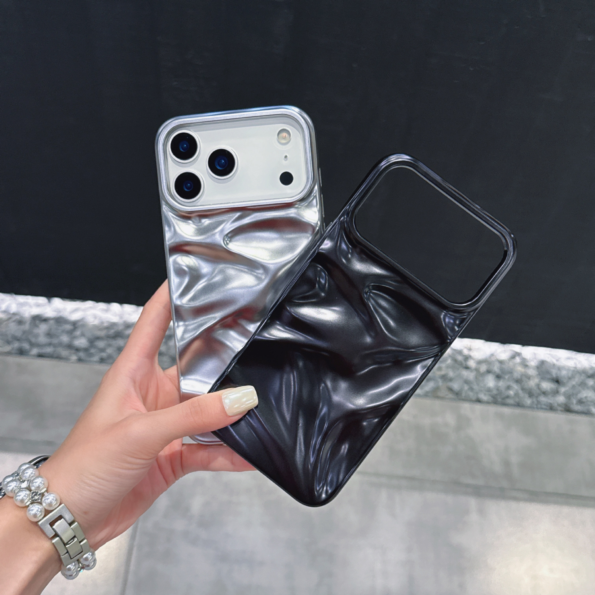 Matte Electroplated Silver Pleated Phone Case photo 5