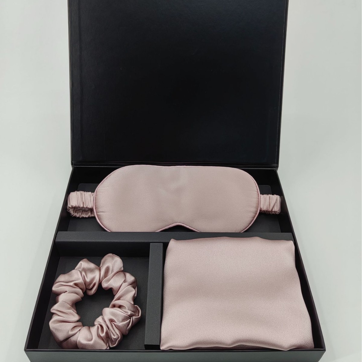 Gift Zippered Pillowcase Eye Mask And Silk Hair Tie Set photo 8