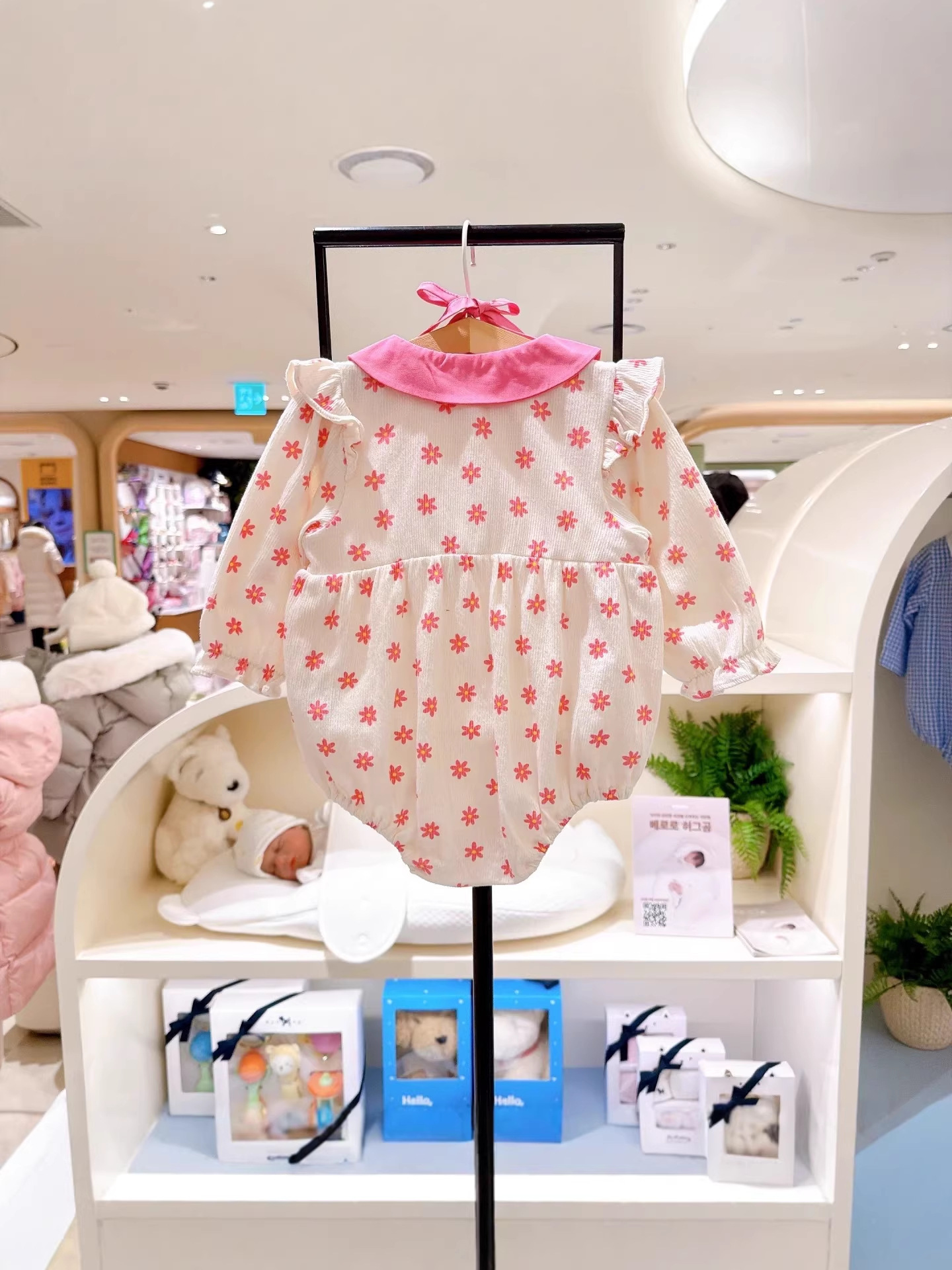 Cute Floral Romper With Hood photo 6