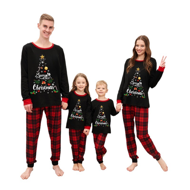 Printed Christmas Parent-Child Pajama Set photo 4