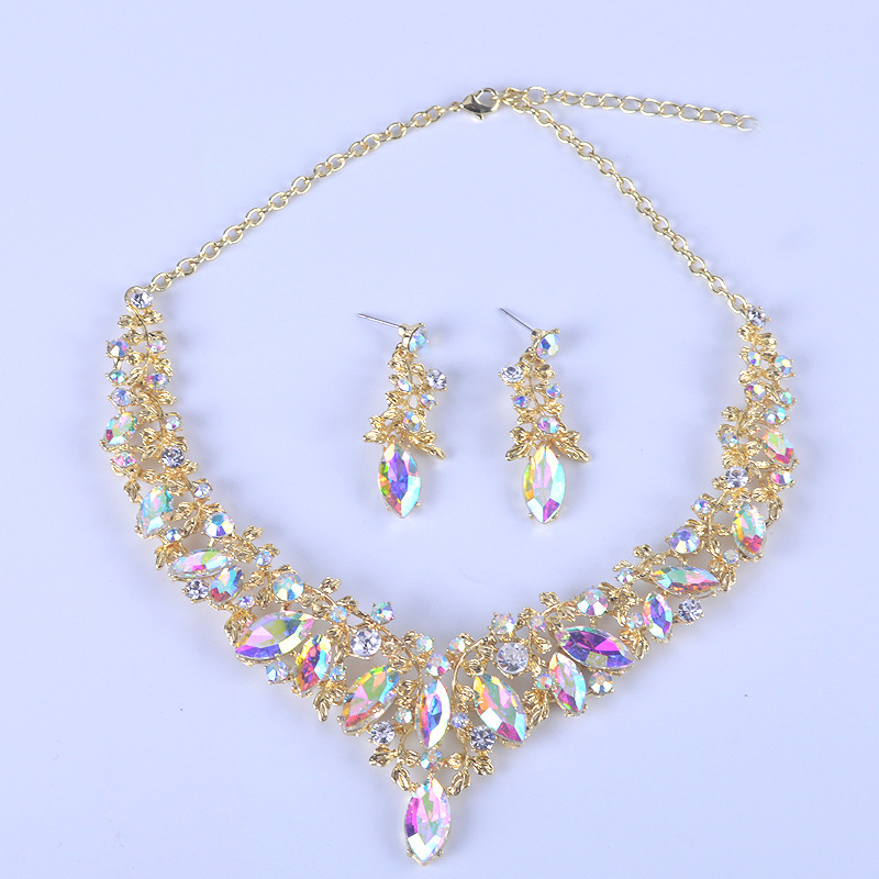 Luxury Rhinestone And Gemstone Necklace And Earring Set photo 8