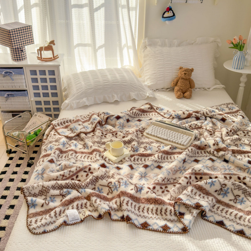 New Sherry Velvet Multifunctional All-Season Blanket Office Shawl Blanket photo 5