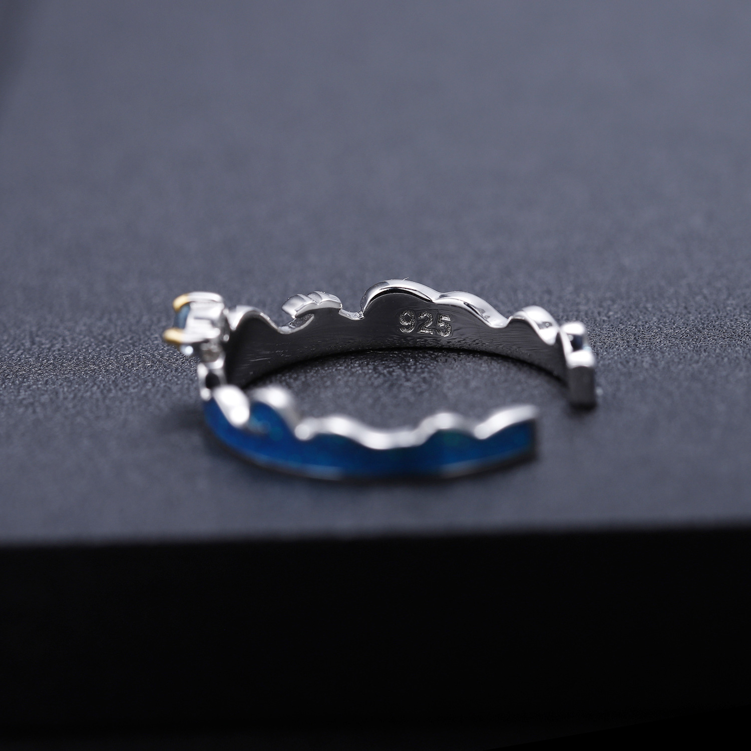 925 Silver Ring Inlaid With Swiss Blue Topaz Exuding Elegance And Sophistication photo 6
