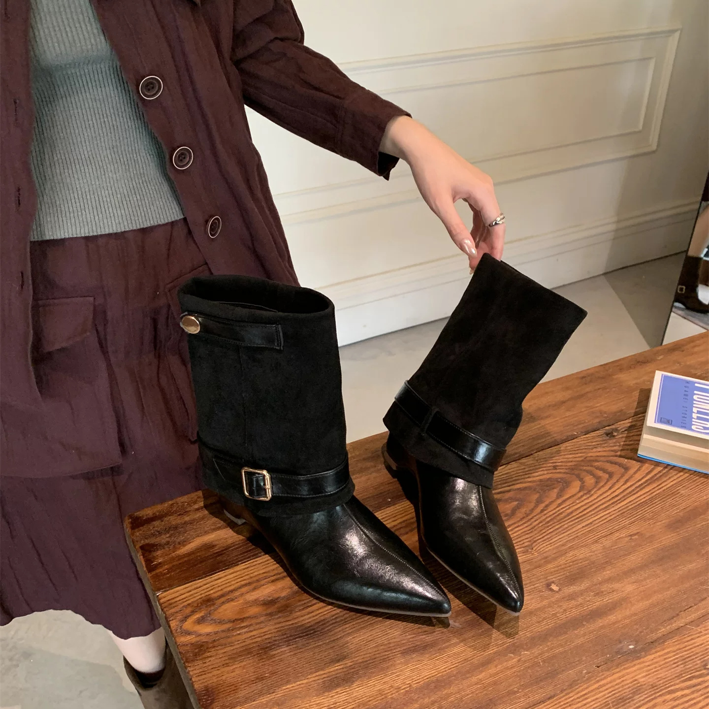 Women's Retro Slimming Western Cowboy Boots photo 7