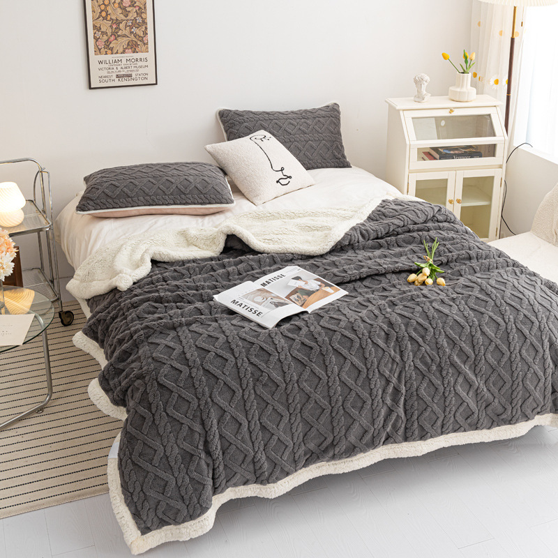 Jacquard Large Edging Berber Fleece Blanket photo 2