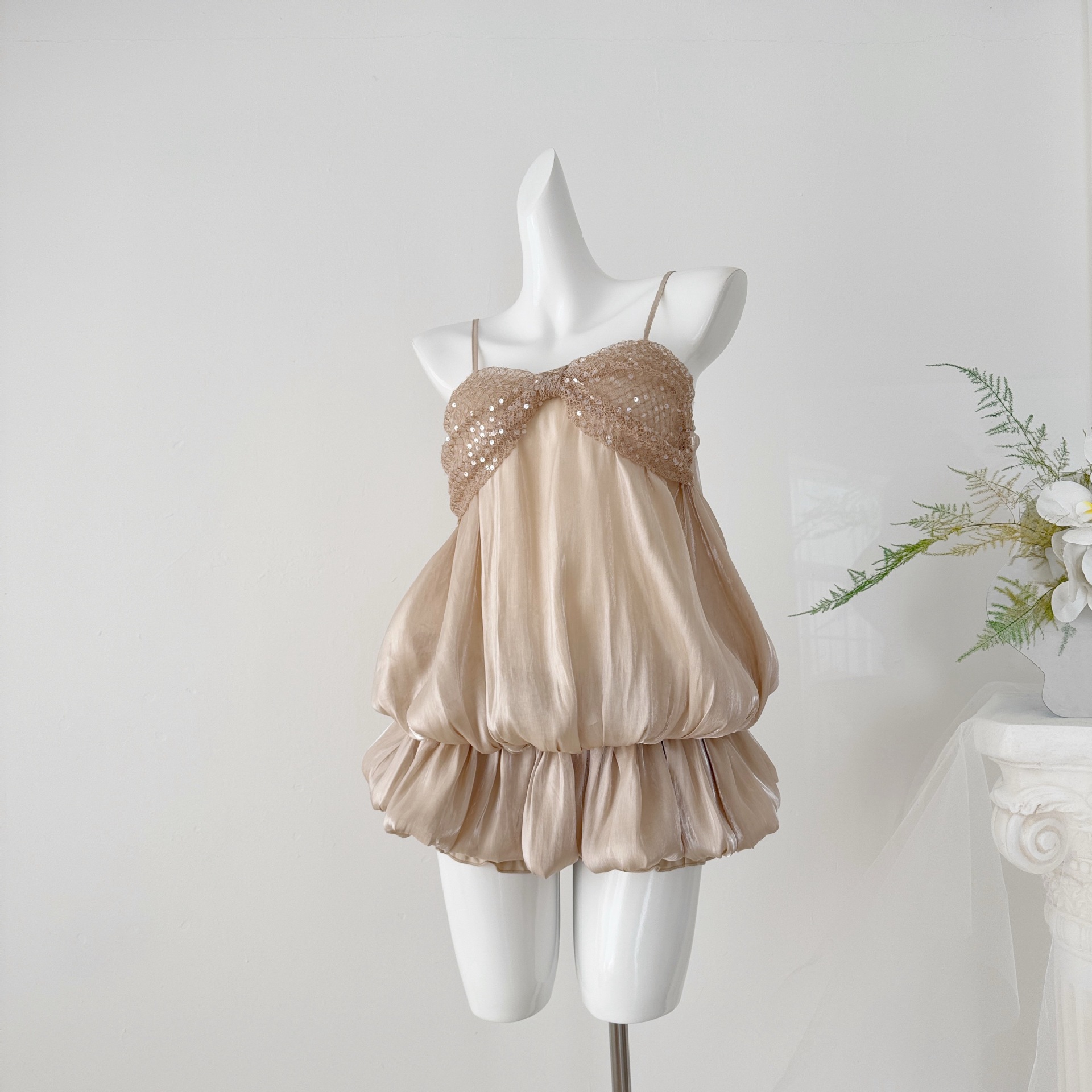 Elegant Strap Dress With A Bow Detail photo 1