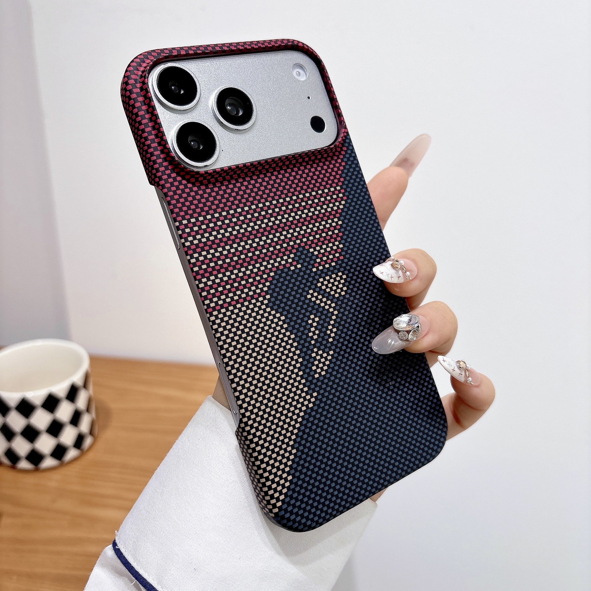 Compatible With The 18 Pro Max Carbon Fiber Magnetic Phone Case photo 6