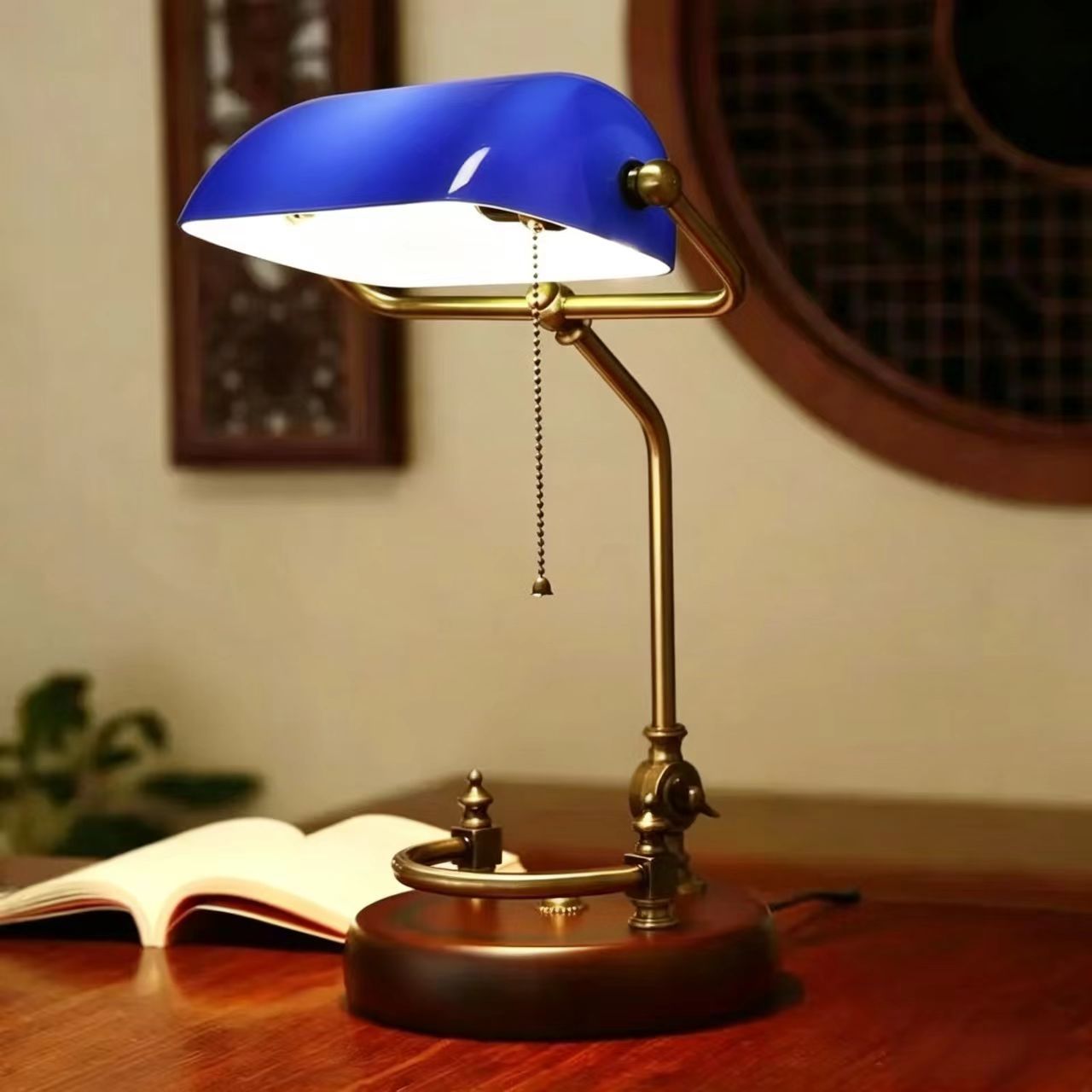Retro Solid Wood Bedroom Decorative Table Lamp photo 4