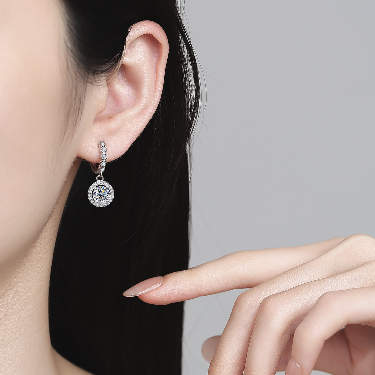 S925 Sterling Silver Moissanite Round Fashion Earrings photo 6