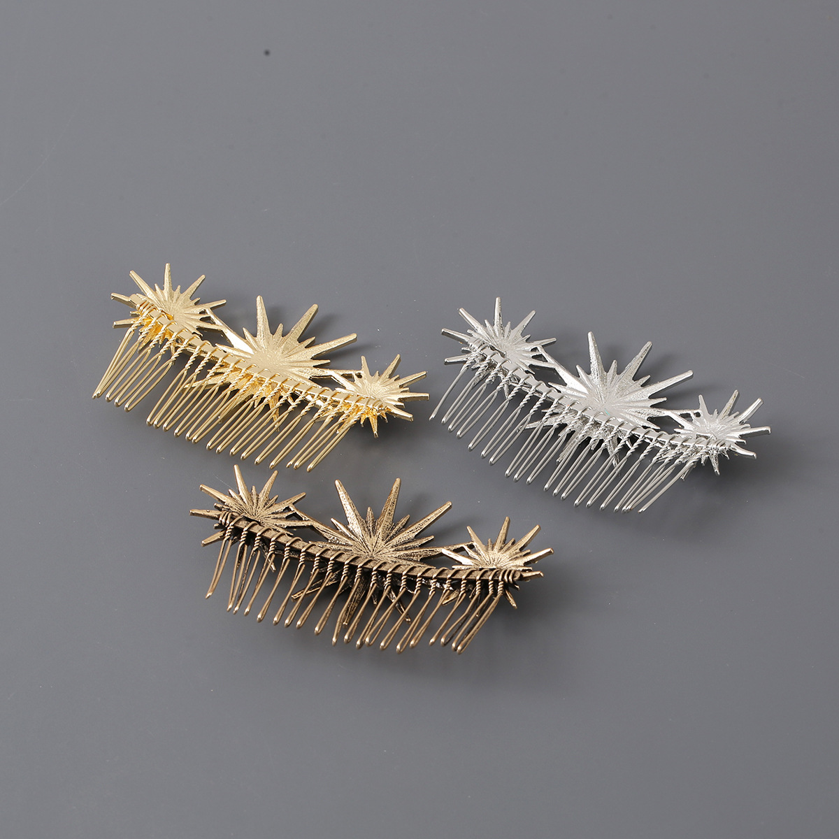 Large And Small Diamond-studded Vintage Hair Comb With A Starry Design photo 6