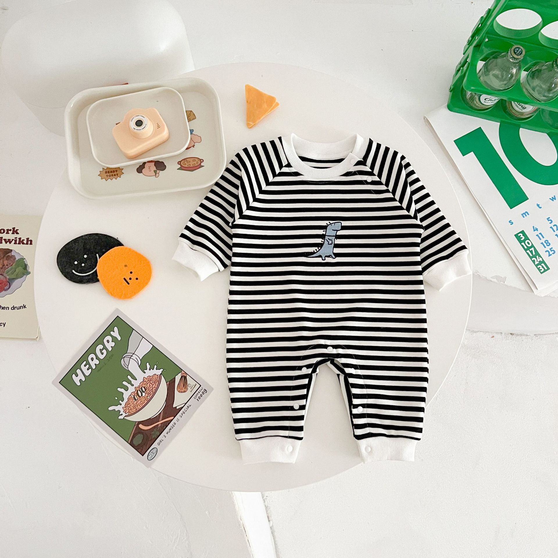 Springautumn New Arrival Striped Dinosaur-embroidered Baby Romper For 0 2 year olds photo 3
