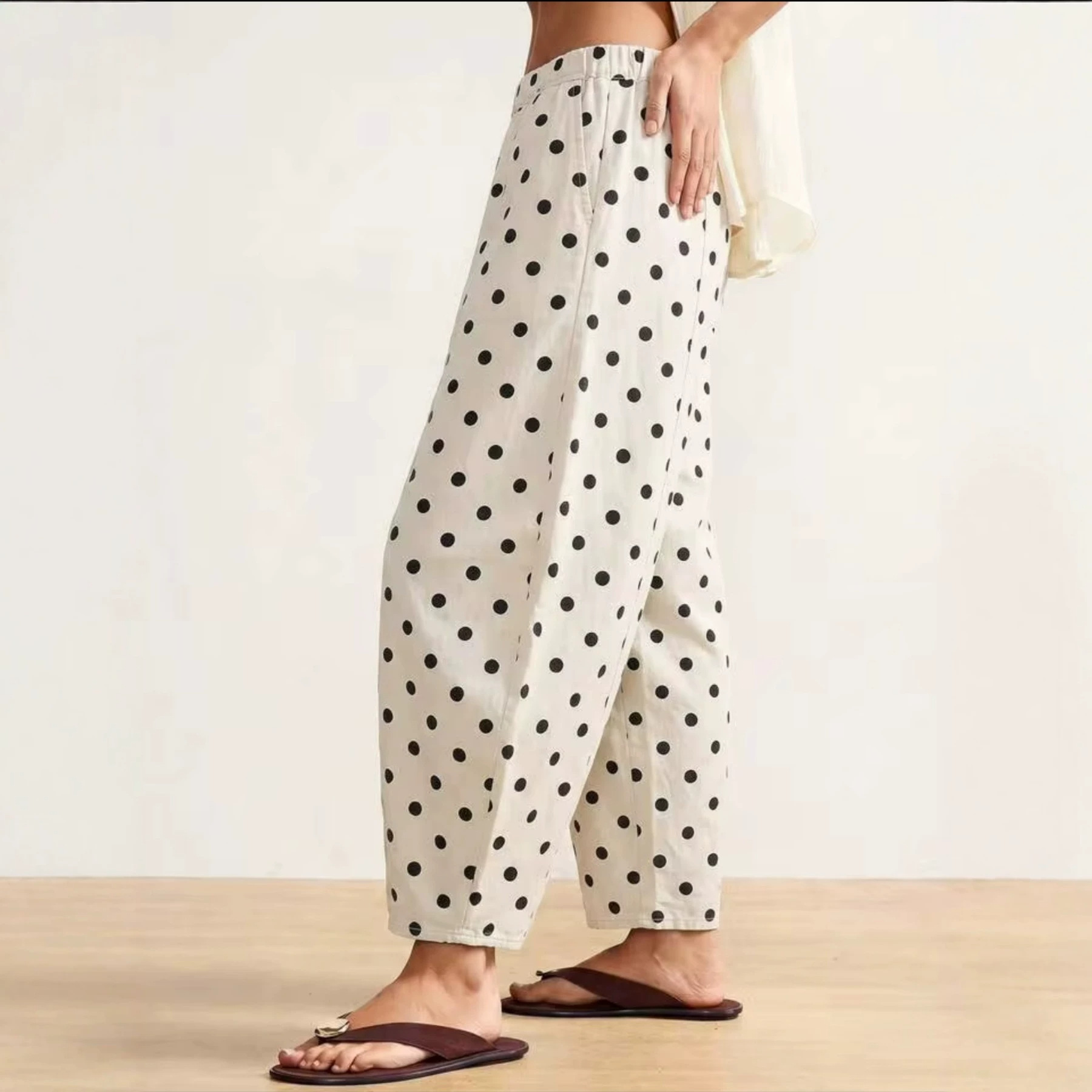 Korean-style Versatile Elastic-waist Wide-leg Pants With Round Polka Dots photo 4