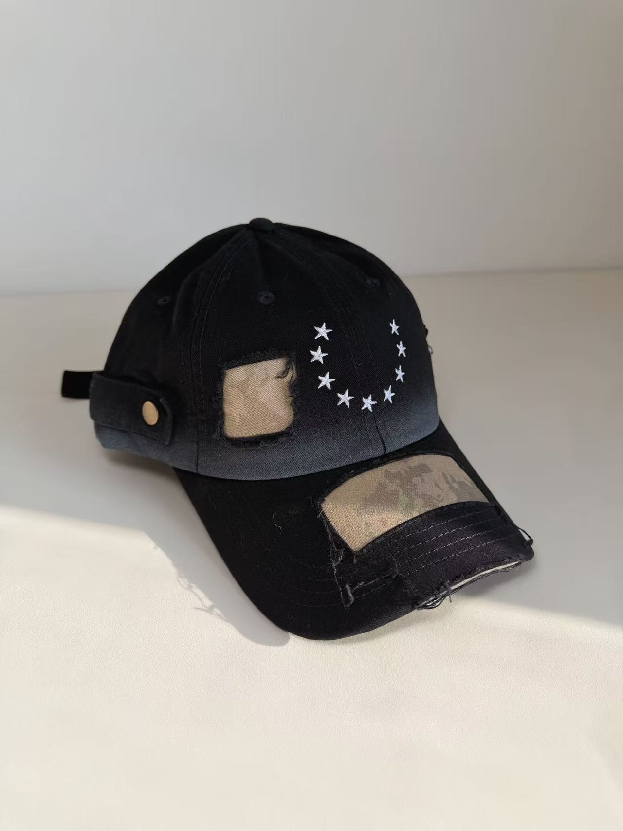 Street-style Distressed Baseball Cap Fashionable And Versatile Vintage-look Frayed-brim Snapback photo 3
