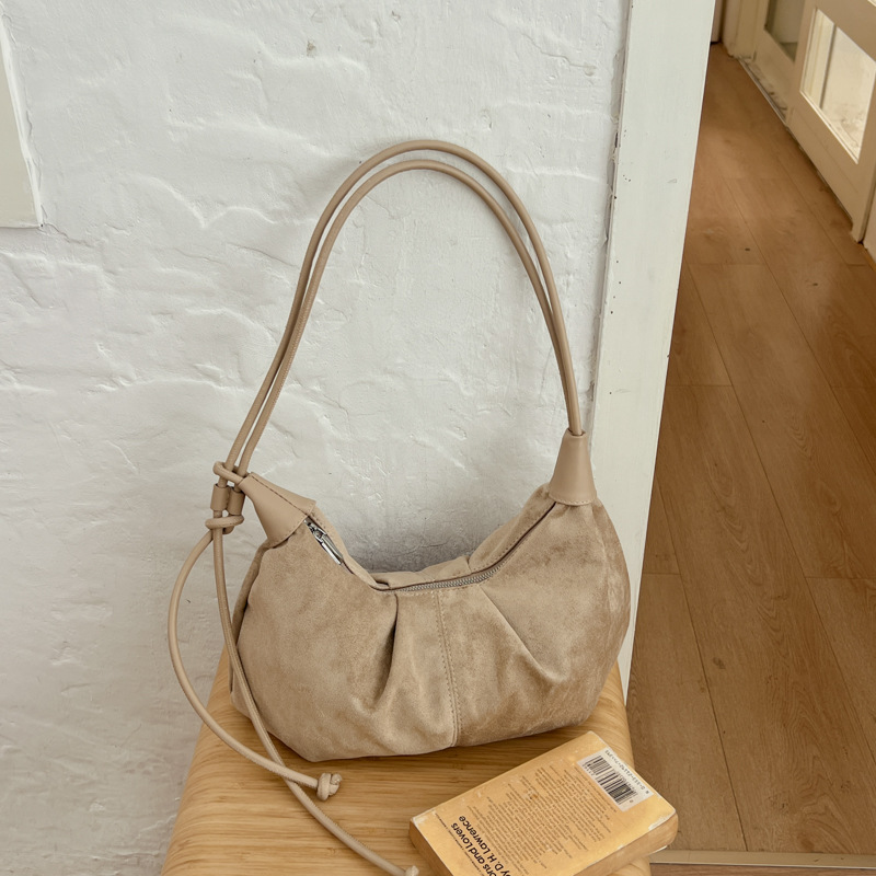 Casual Simple And Versatile Crossbody Bag photo 8