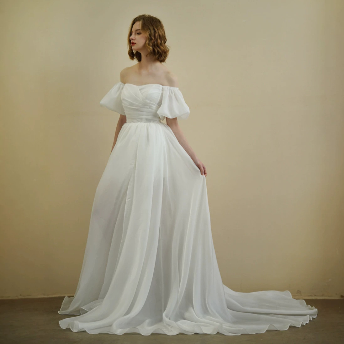 Off-the-shoulder Lightweight Wedding Dress With A Minimalist Chiffon Design And An Elegant Long Train photo 4