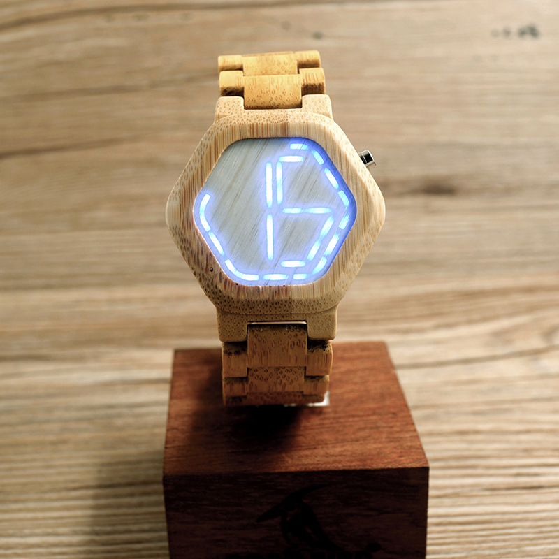 Classic Wooden Quartz Analog Watch photo 1