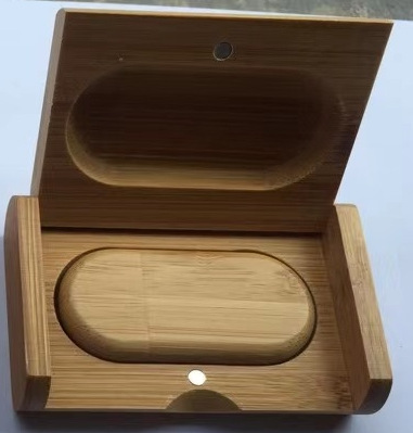 Wooden USB Drive Gift U Disk Set Maple Bamboo Creative photo 3