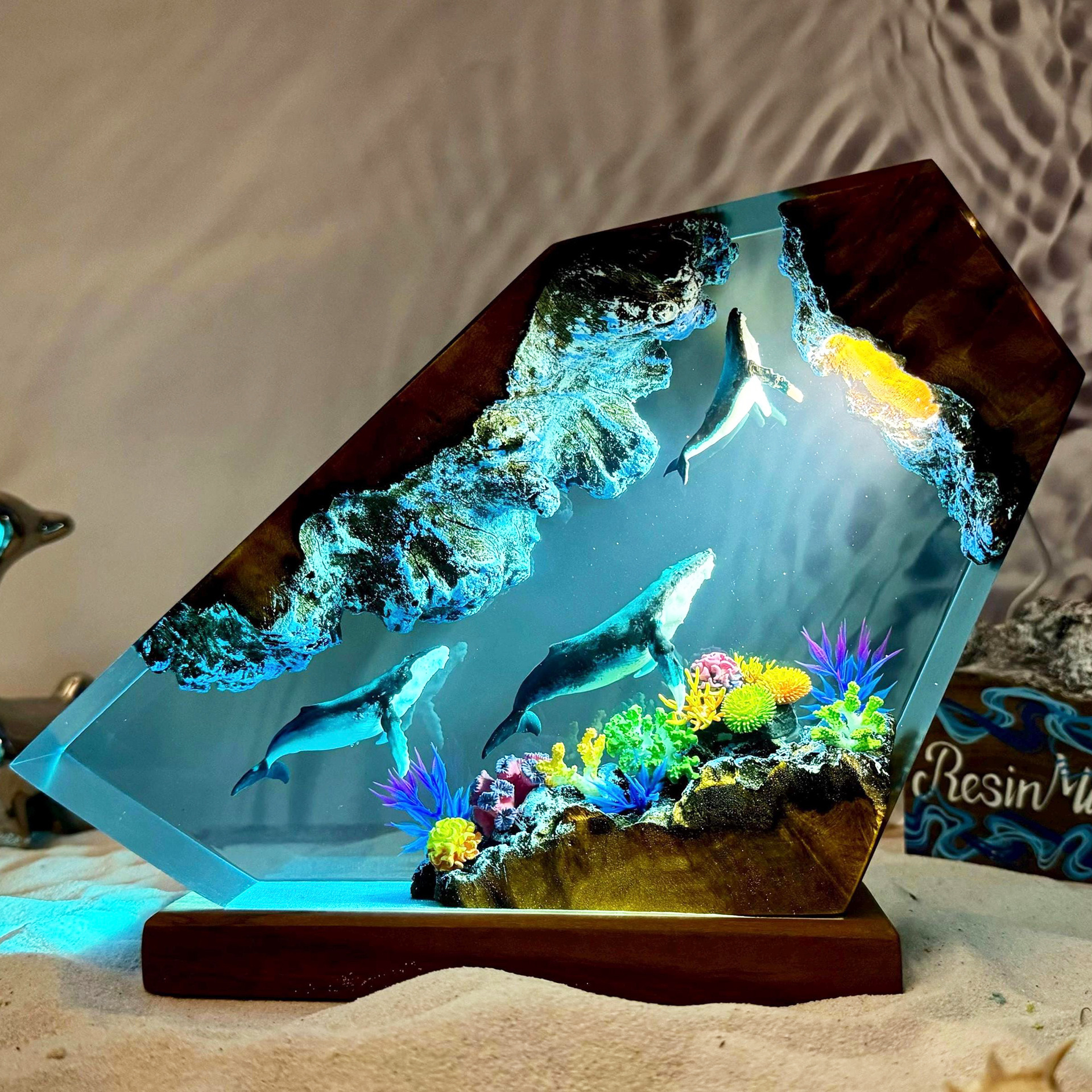 Humpback Whale Resin Wood Lamp Epoxy Resin photo 1