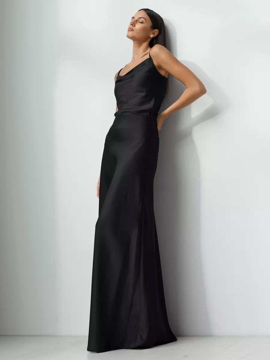 Women's Spring Satin And Velvet Long Skirt photo 6