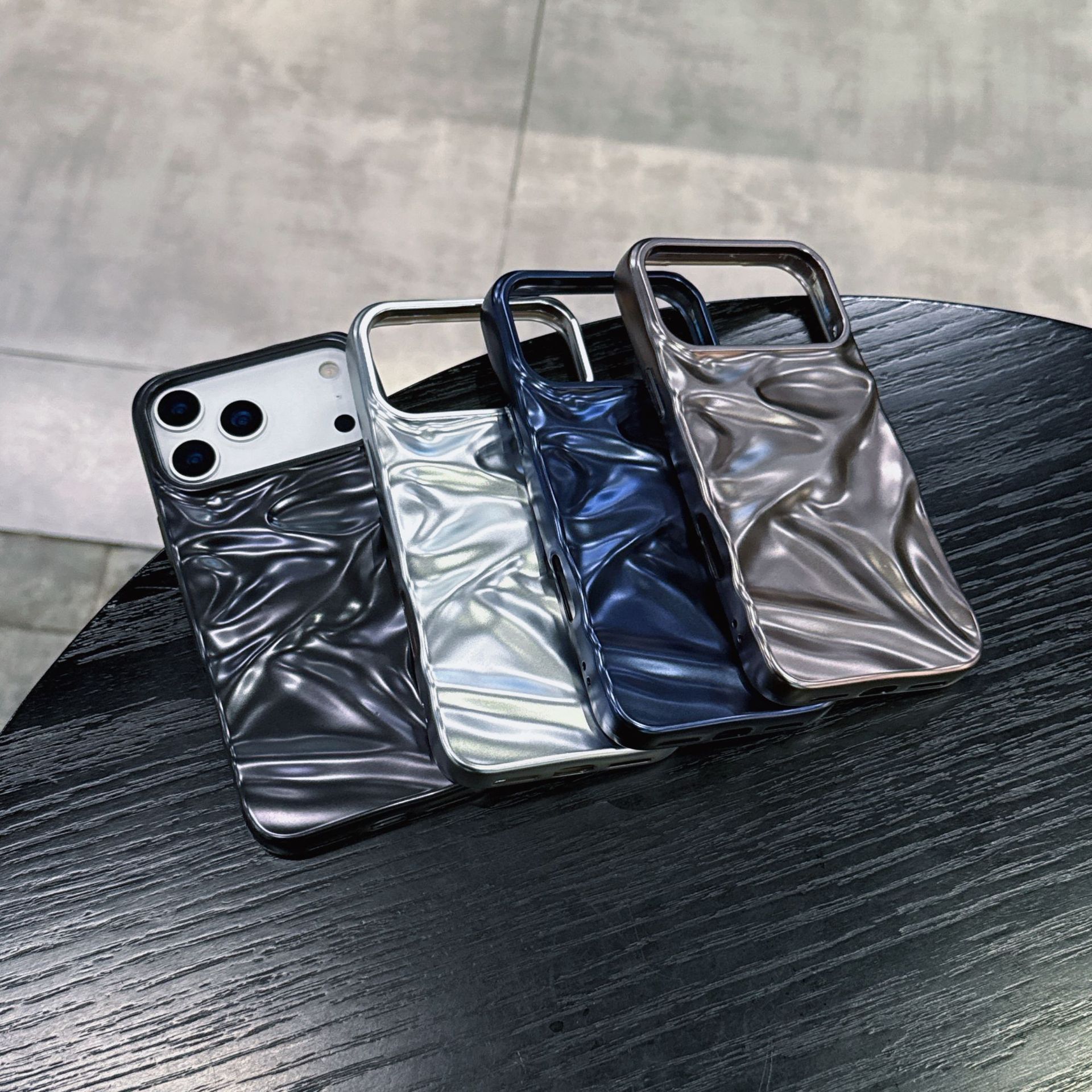 Matte Electroplated Silver Pleated Phone Case photo 6