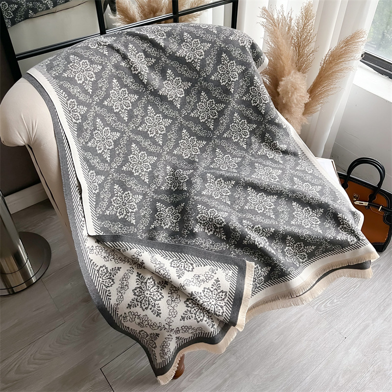 Thickened Cashmere-look Jacquard Scarf, Vintage Floral Pattern, Long Style For Women photo 4