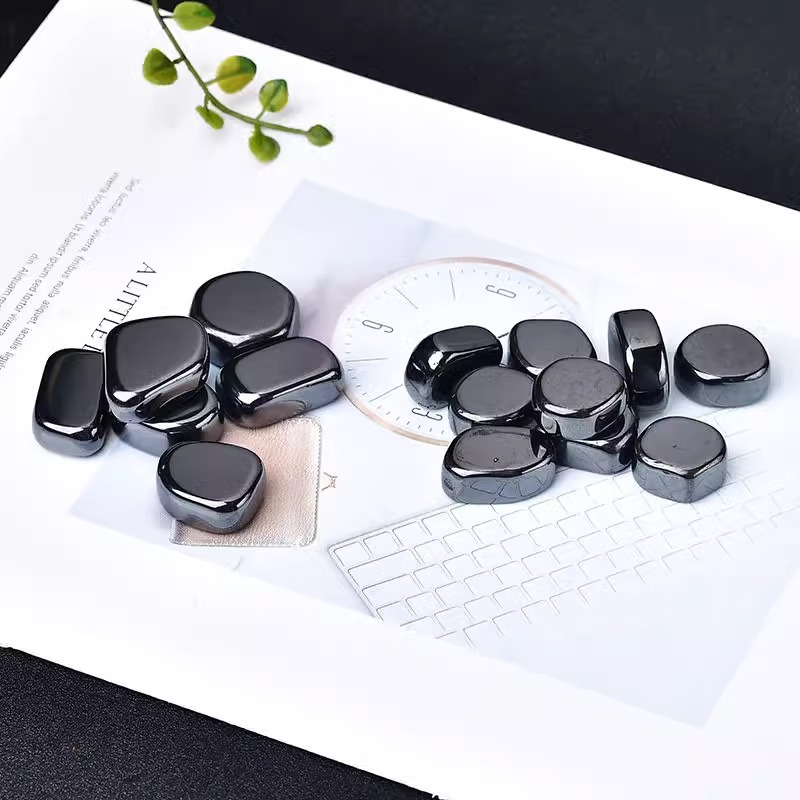 Natural Brazilian Hematite Raw Stone Ornaments photo 4