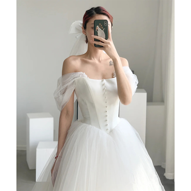 French-style Off-shoulder Light Wedding Dress Midi Length photo 7