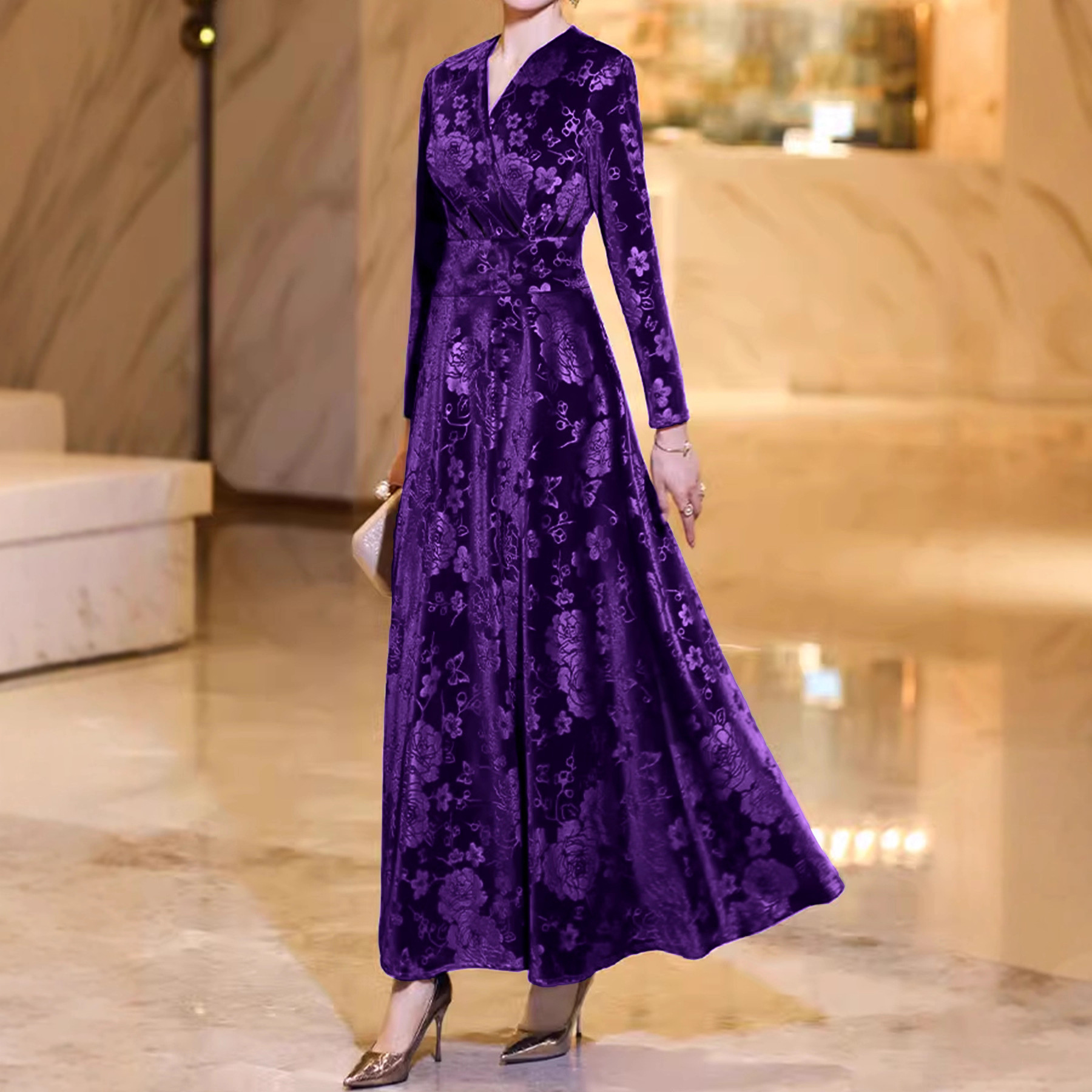 Womens High-end French-style Velvet Dress photo 5