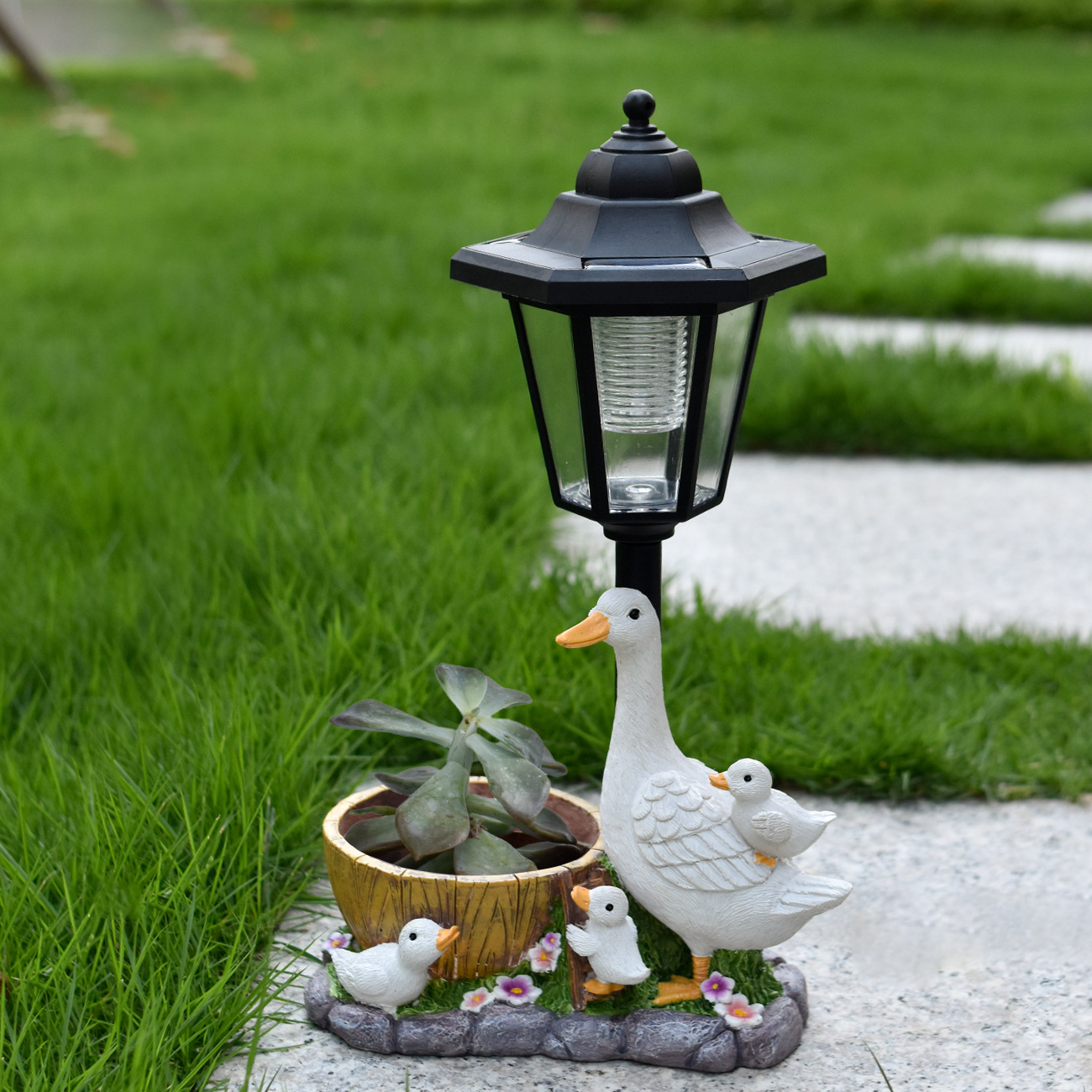 Lifelike White Duck Craft Outdoor Solar-Powered Lamp Ornament photo 4