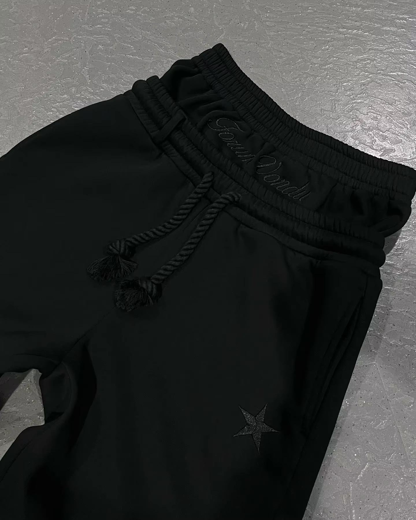 Trendy Double-waist Five-pointed Star Embroidery Couple Simple Casual Fake Two-piece Wide-leg Sweatpants photo 6