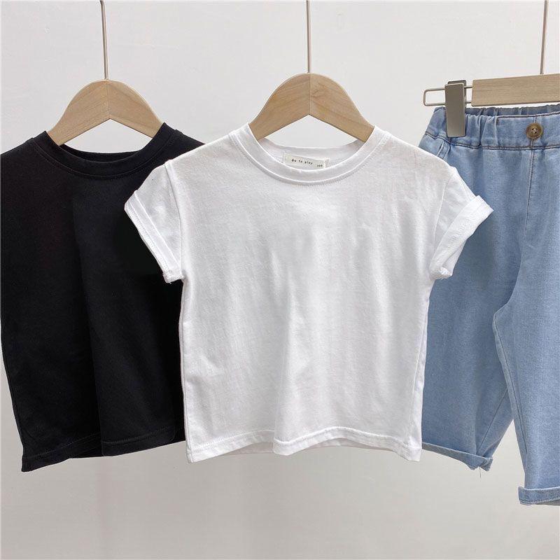 Stylish And Versatile Tops For Boys And Girls photo 5