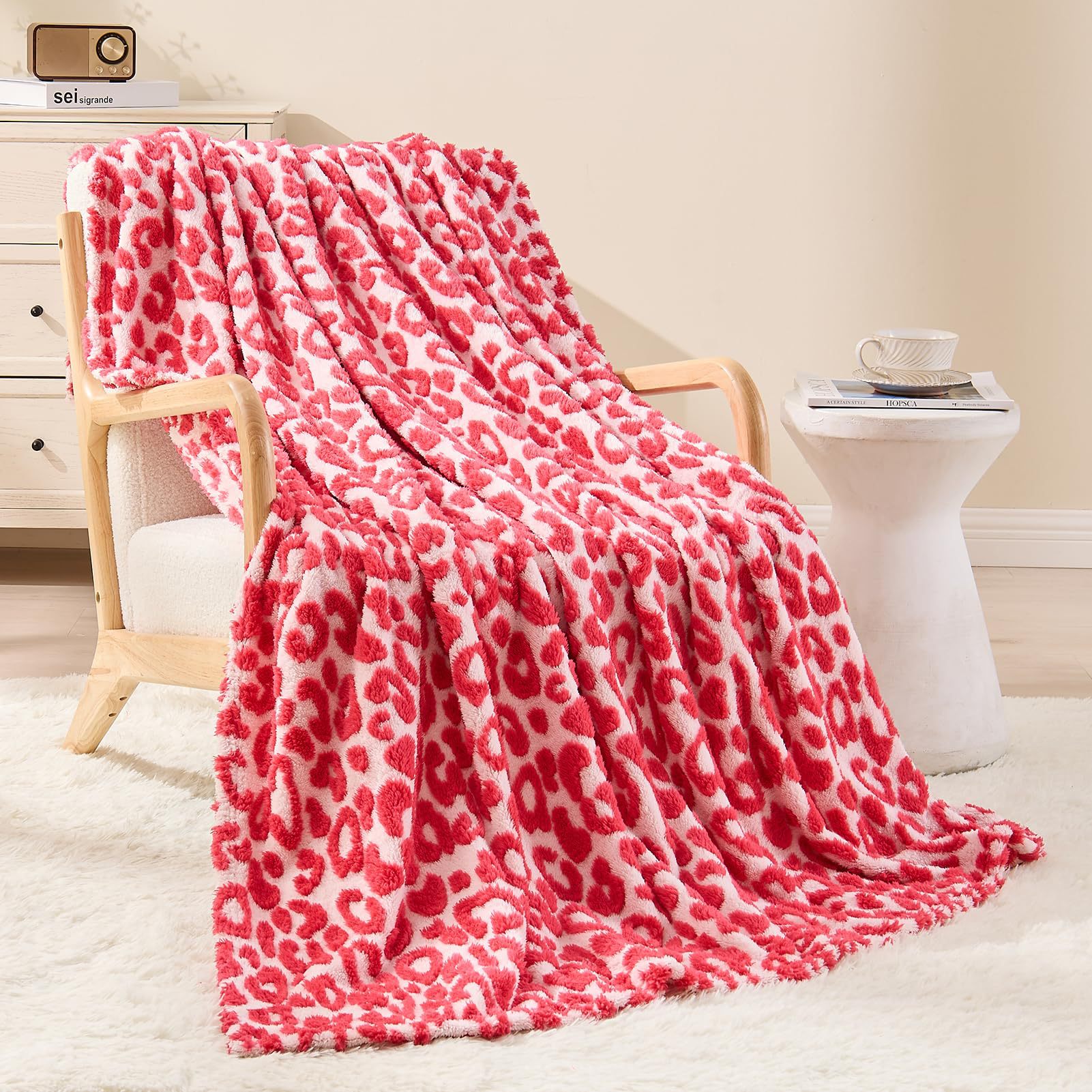 Classic Leopard-print Flannel Blanket Modern Style photo 5