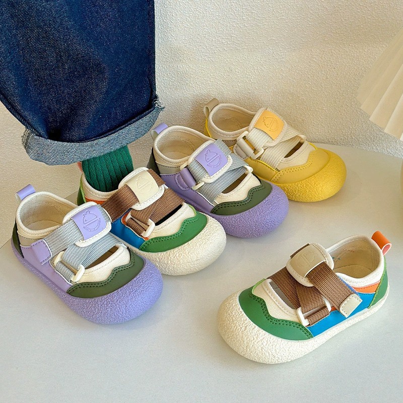 Men's And Women's Hollowed-Out Breathable Sneakers photo 5