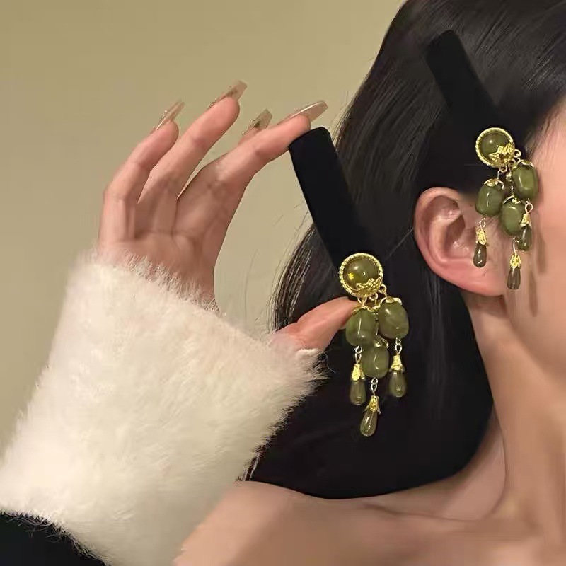 Retro French-style Olive-green Hairband With Tassels That Flatters The Complexion photo 6