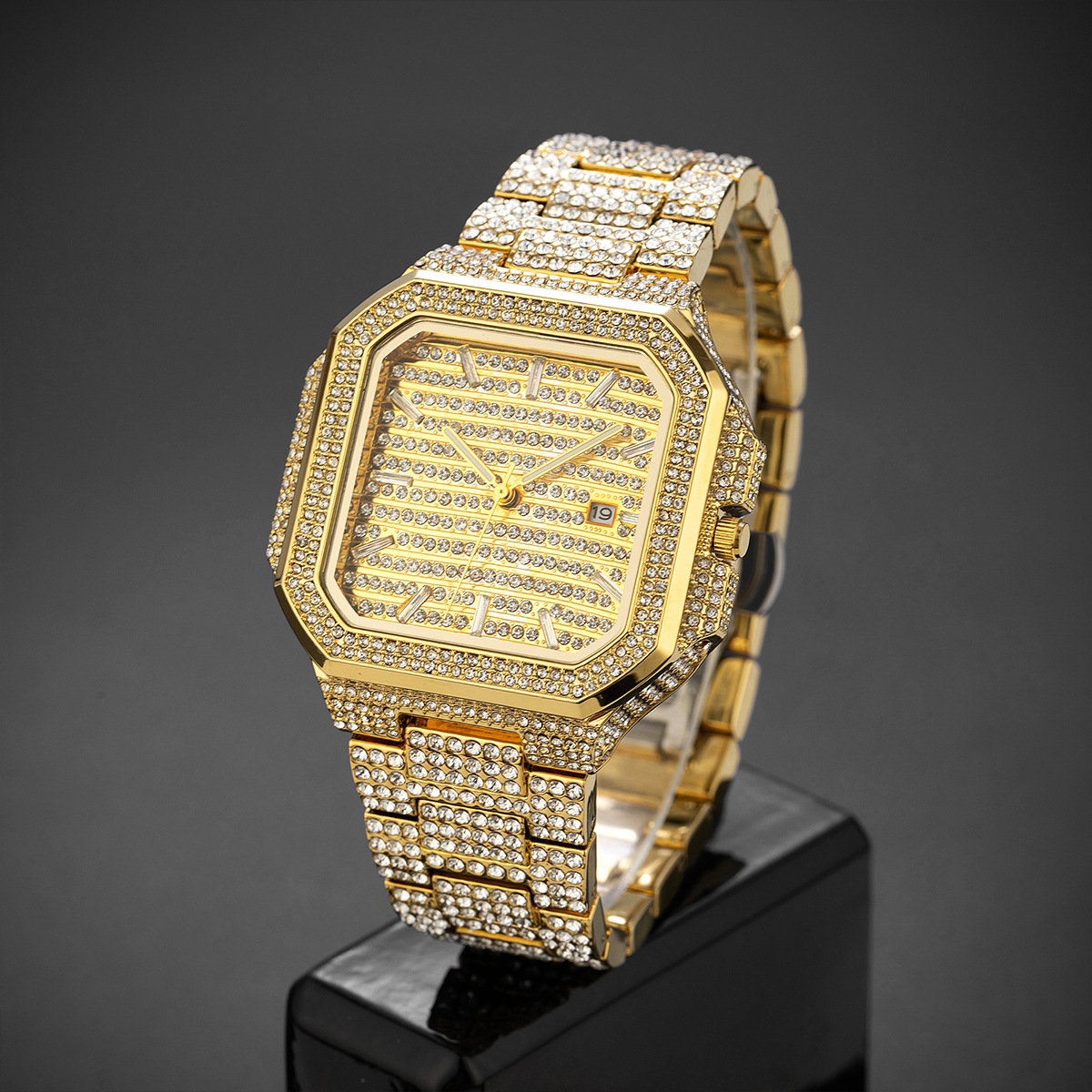 Mens Fashionable Square Diamond-Encrusted Quartz Watch photo 8