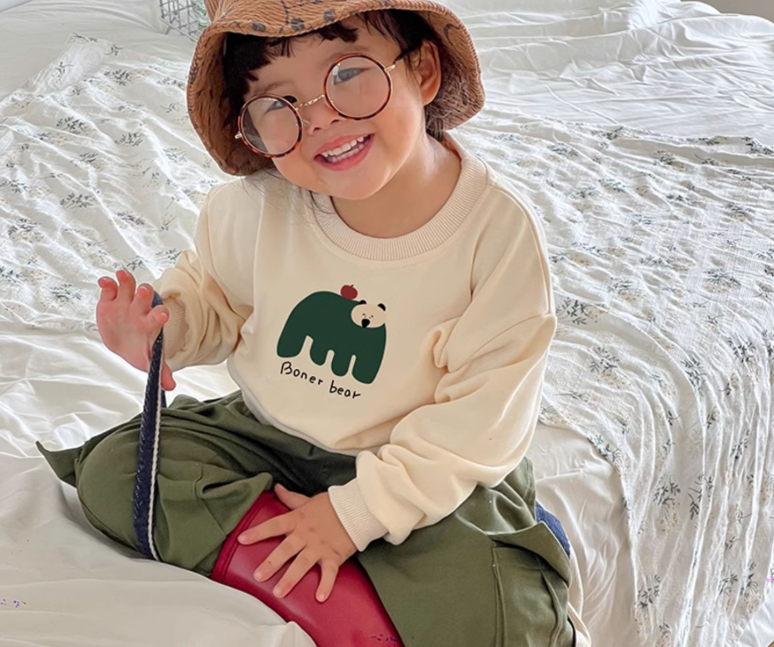 High Quality Family Friendly Autumn Sweatshirts Baby Onesies For Three photo 3