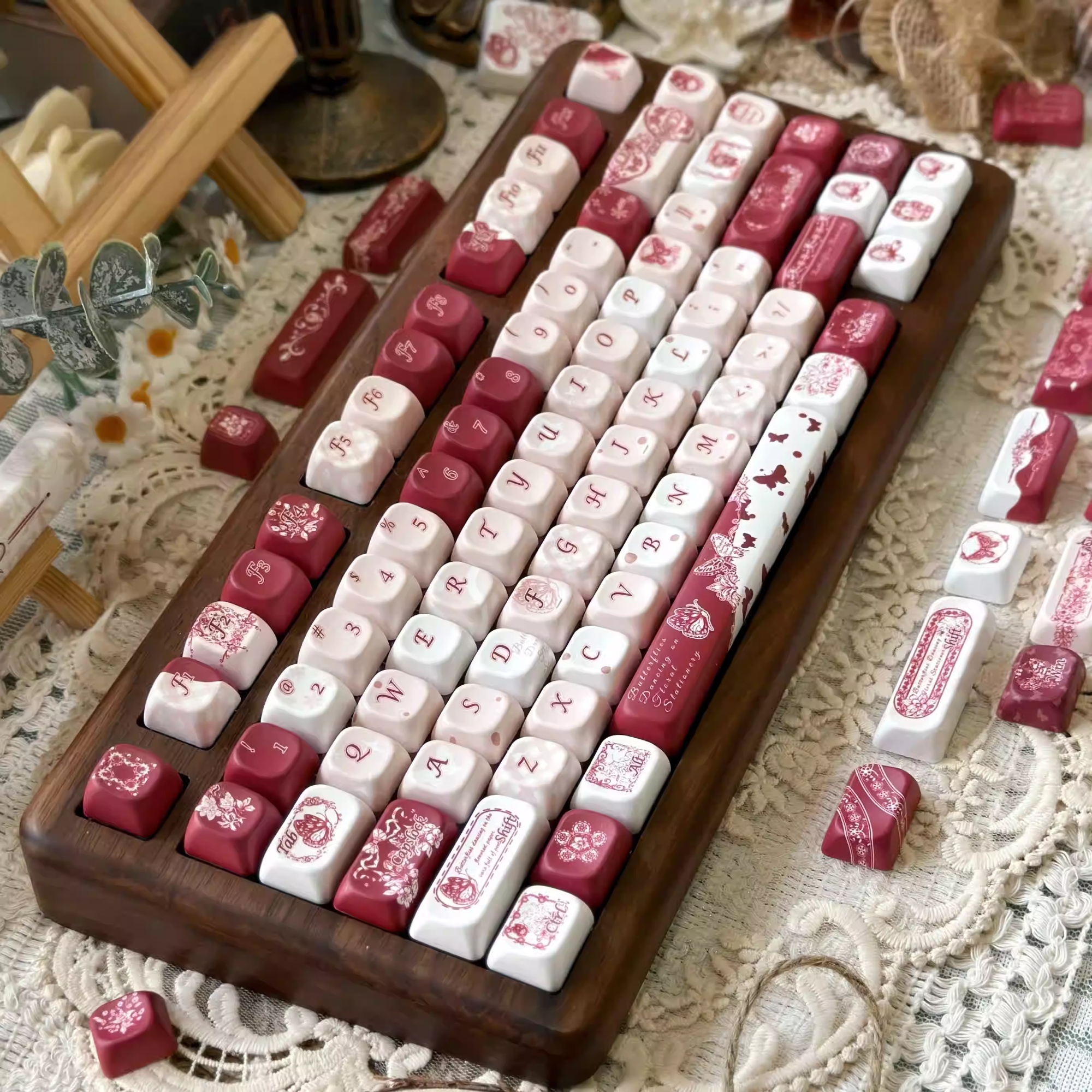 Butterfly Flower Note Original PBT Five-sided Dye-sublimation Mechanical Keyboard Keycaps photo 1