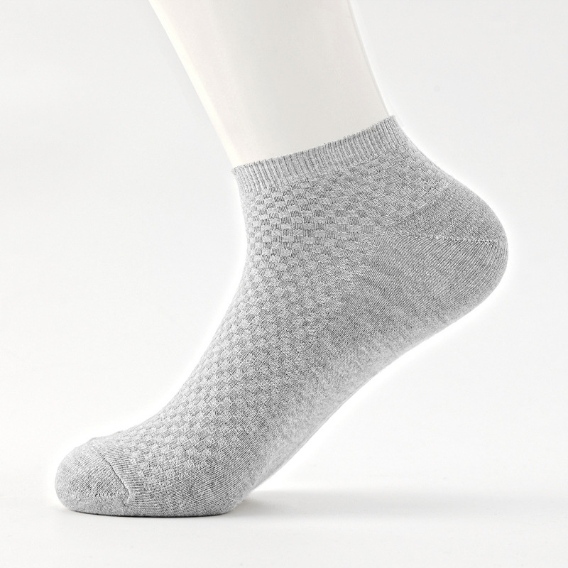 Mens Casual Soft And Breathable Mid-calf Socks photo 4