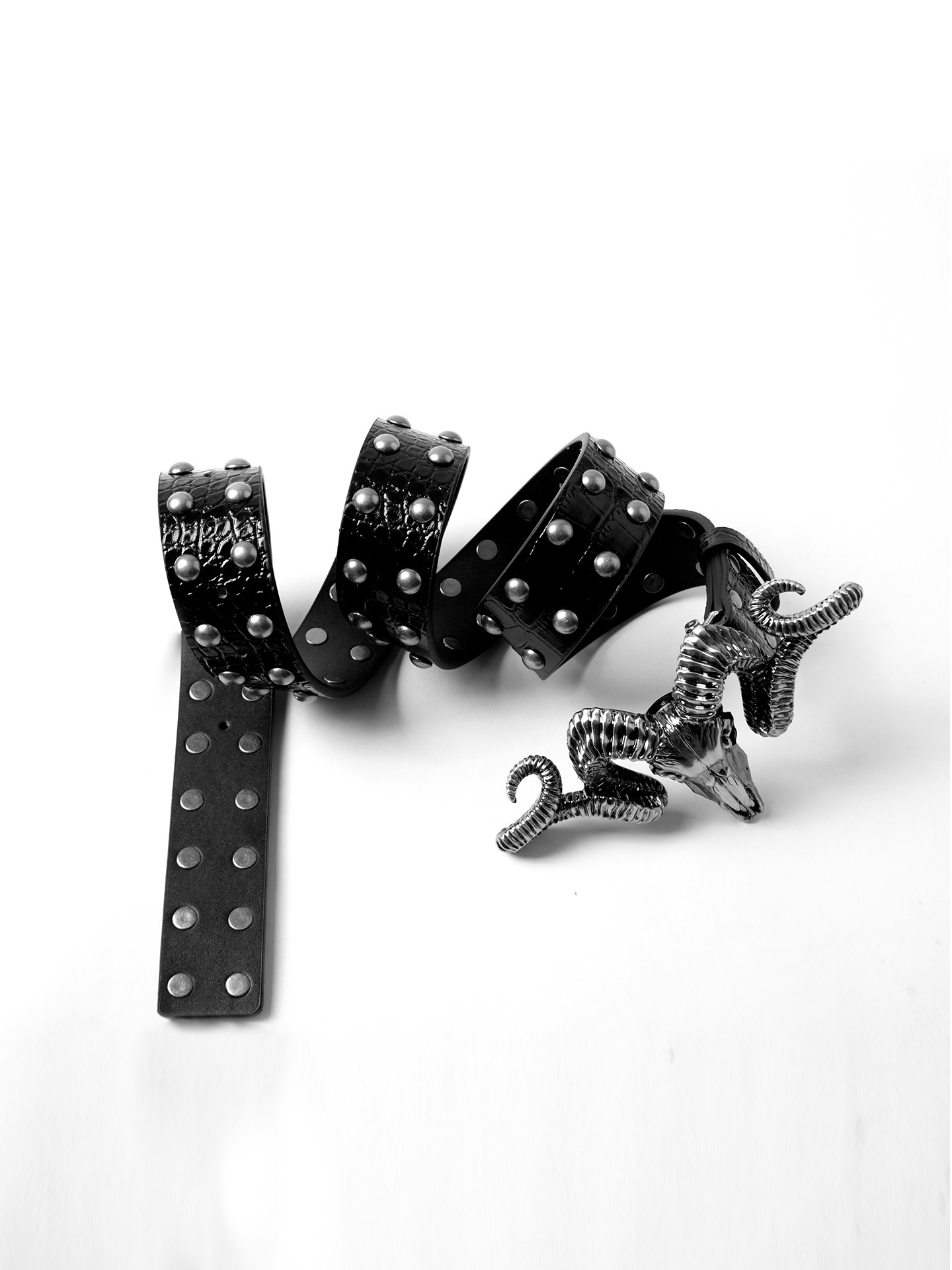 Distressed Skull And Sheep-head Belt Made From Full-grain Cowhide photo 3