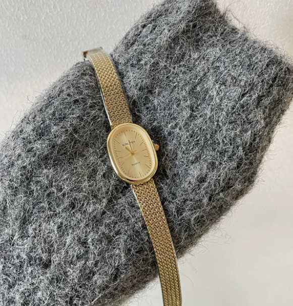 Vintage-style Elegant Chain Watch With A Fashionable And Niche Design photo 7