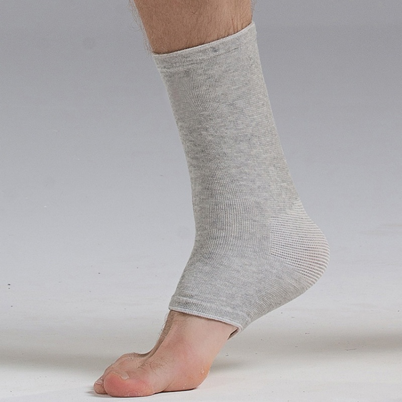 Breathable Ankle Brace For Basketball And Soccer photo 1