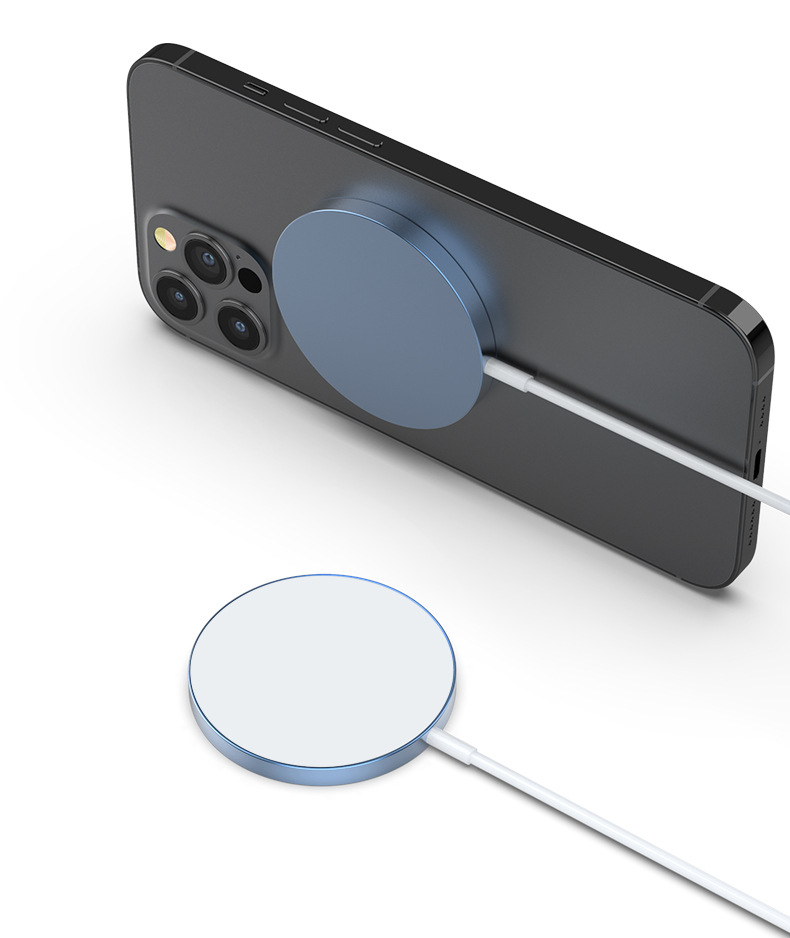 Magnetic Wireless Charger For Phones photo 3