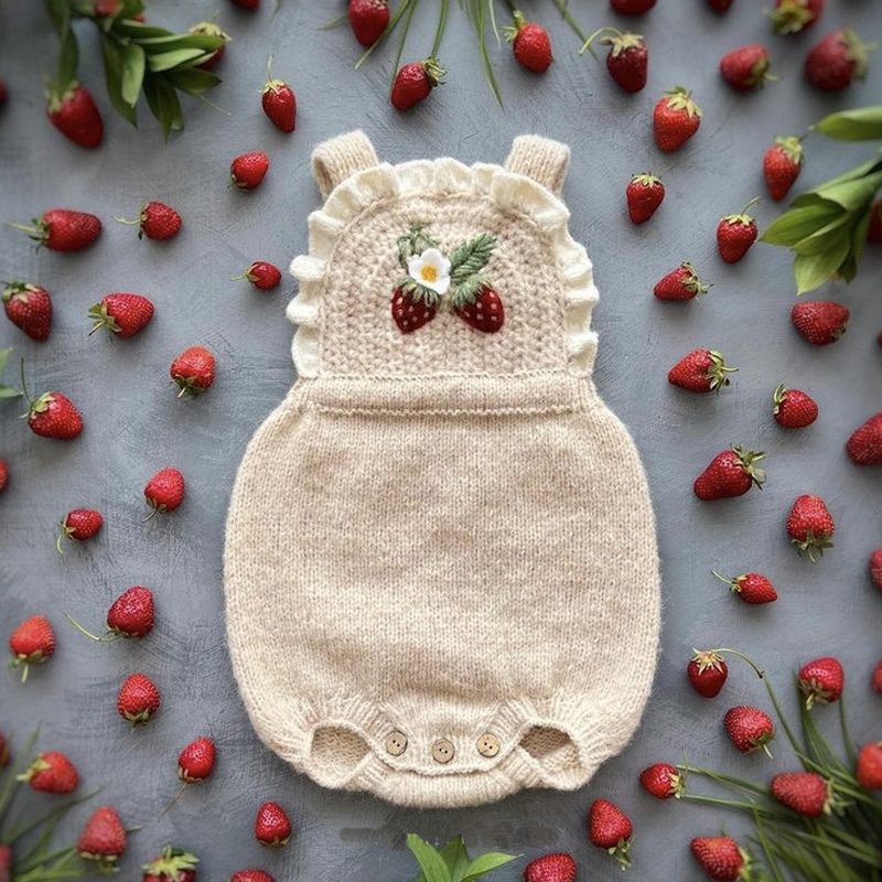 Hand-knitted Wool Yarn Romper Kit For Children photo 3
