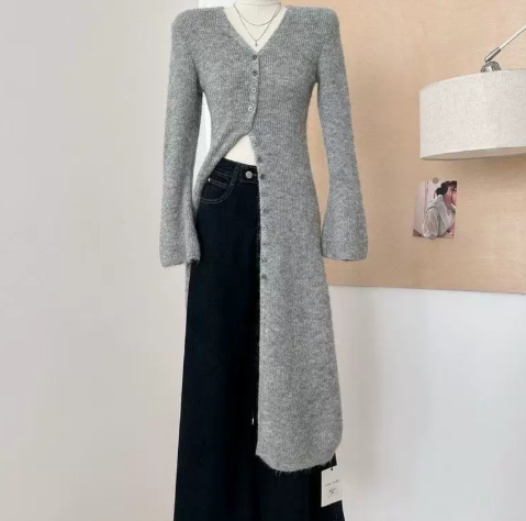 French Retro Knitted Long Sweater Cardigan For High-end Autumn And Winter photo 5