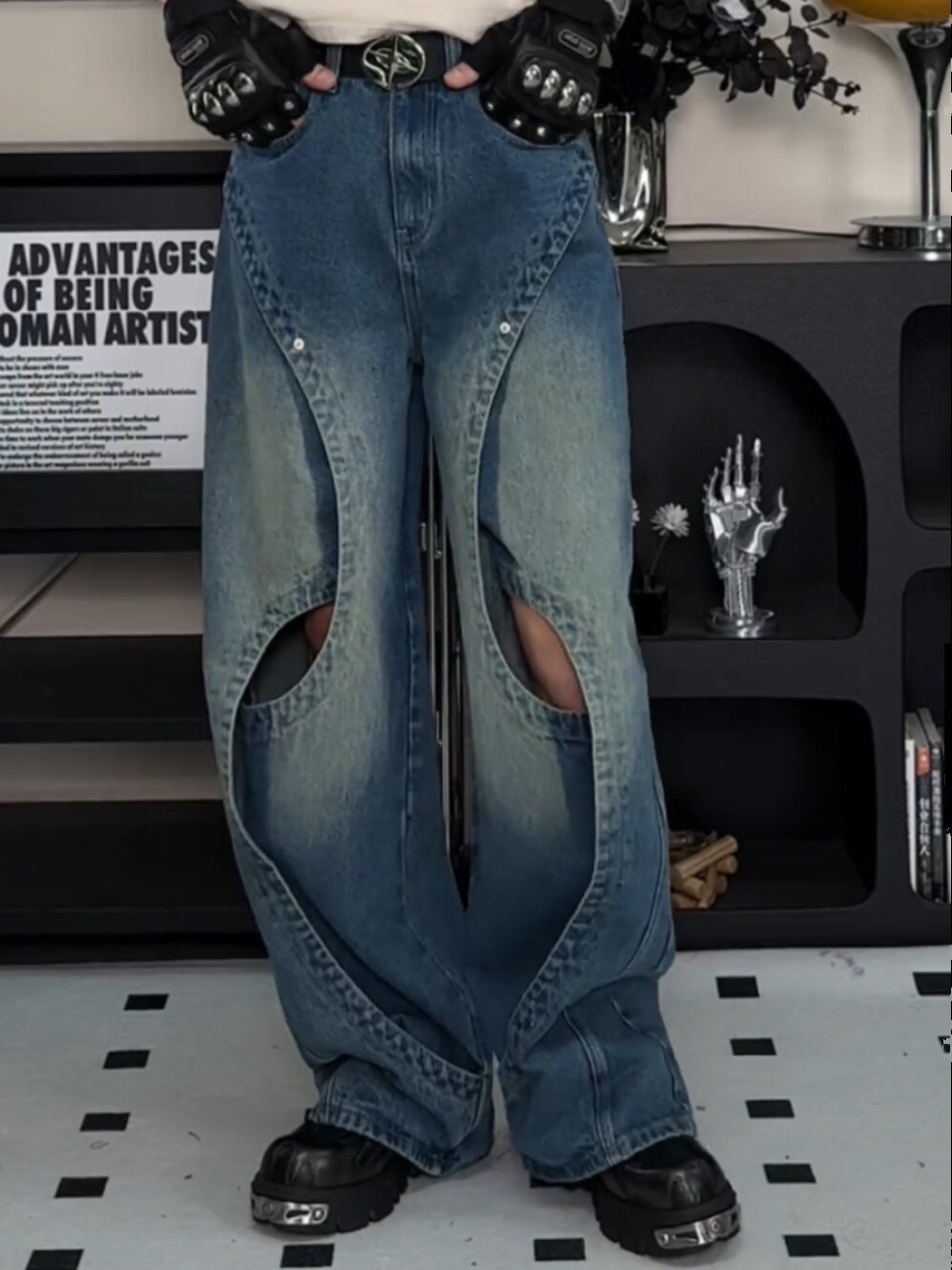 Patchwork Vintage Heavy-washed Distressed Denim Jeans photo 3
