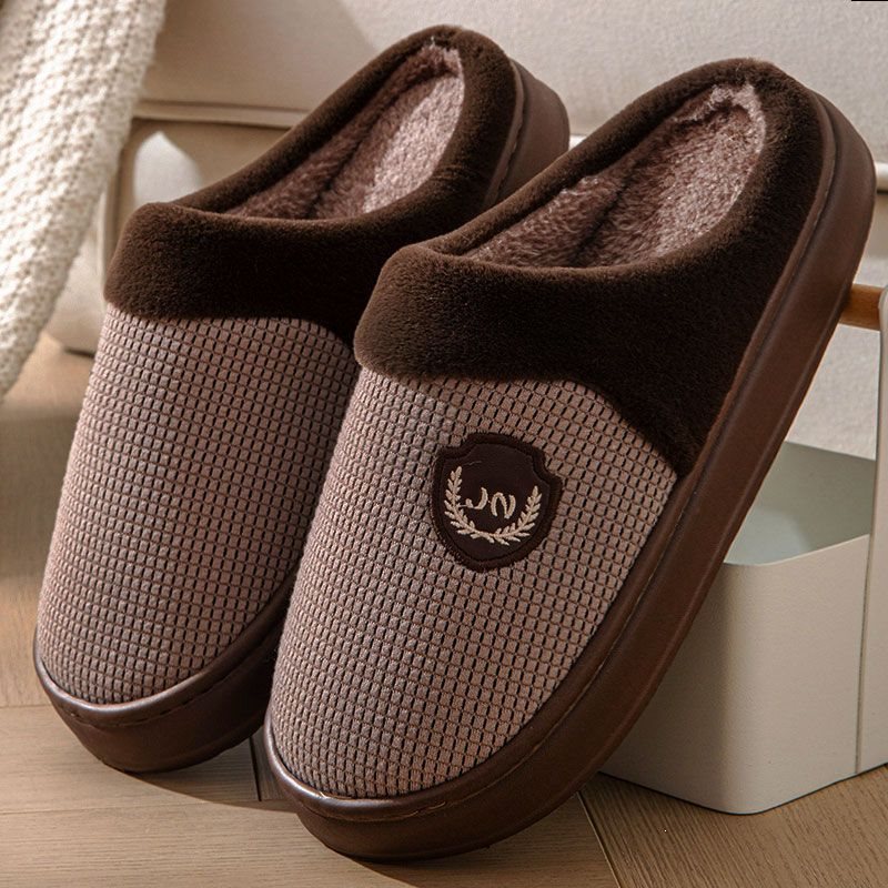 New Cotton Slippers For Men And Women Winter Season photo 4